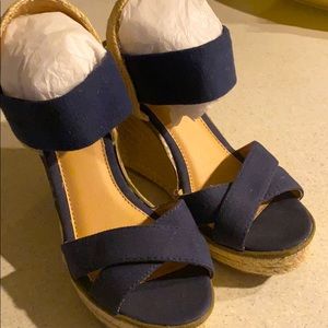Summer wedges